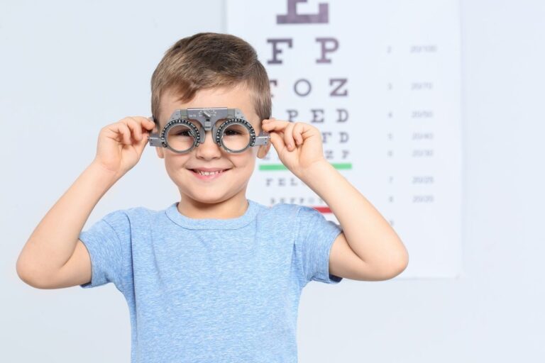 Visita Oculistica Bambino: Quando Farla E Come Si Svolge